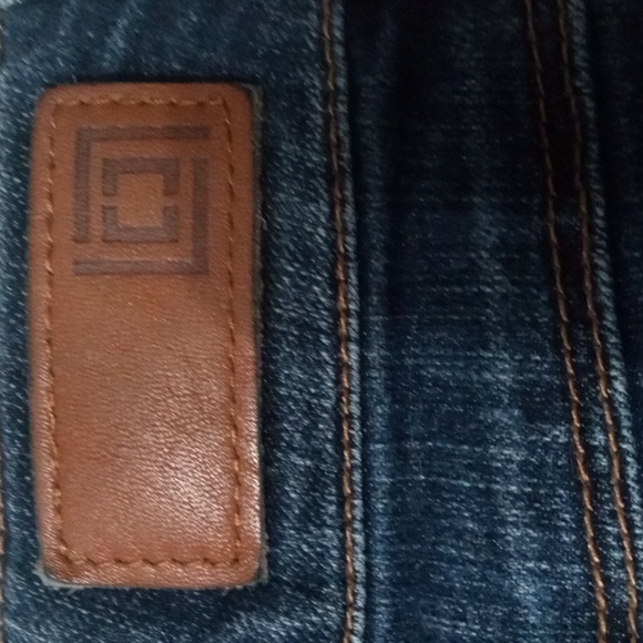 Liz Claiborne Boot cut jeans. - Picture 5 of 7